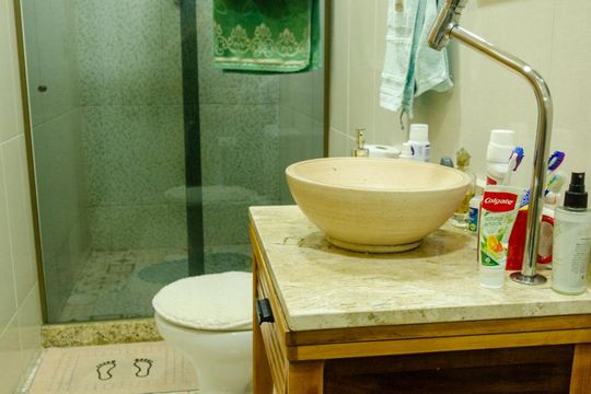 Banheiro de casa à venda com 2 quartos, 46m² em Taquara, Rio de Janeiro