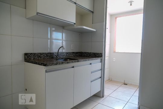 Cozinha de apartamento para alugar com 3 quartos, 70m² em Pompéia, Belo Horizonte