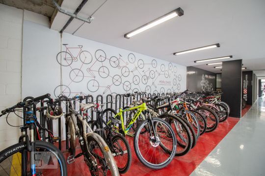Bicicletário de kitnet/studio à venda com 1 quarto, 15m² em Bom Retiro, São Paulo