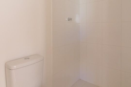 Banheiro de kitnet/studio à venda com 1 quarto, 32m² em Vila Leonor, São Paulo