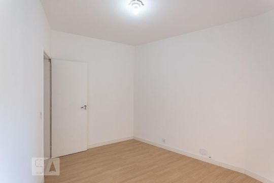 Quarto 1 de apartamento à venda com 2 quartos, 90m² em Grajau, Rio de Janeiro