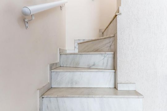 Escadas Quartos de casa à venda com 3 quartos, 128m² em Vila Mazzei, São Paulo