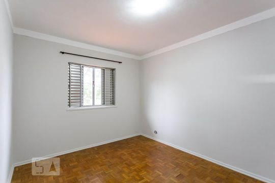 Quarto de casa à venda com 2 quartos, 380m² em Jardim Peri Peri, São Paulo