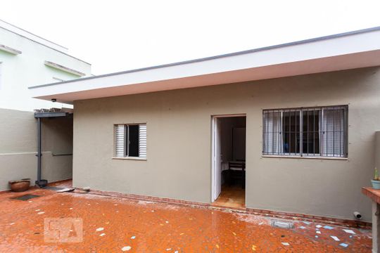 Fachada de casa à venda com 2 quartos, 380m² em Jardim Peri Peri, São Paulo