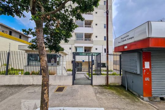 Fachada de apartamento para alugar com 2 quartos, 45m² em Vila Gustavo, São Paulo