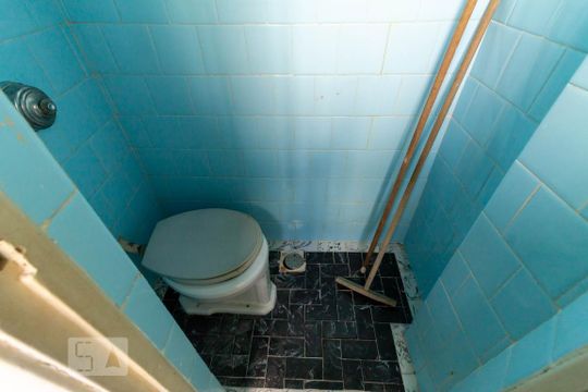 Banheiro de Serviço de apartamento para alugar com 2 quartos, 55m² em Méier, Rio de Janeiro