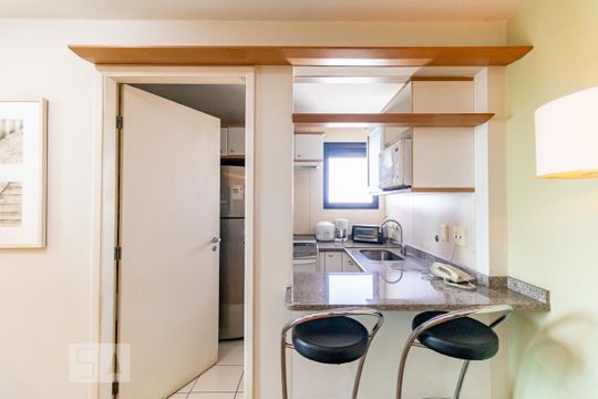 Cozinha de apartamento à venda com 2 quartos, 65m² em Paraíso, São Paulo