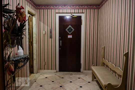 Hall de Entrada de apartamento à venda com 4 quartos, 304m² em Copacabana, Rio de Janeiro