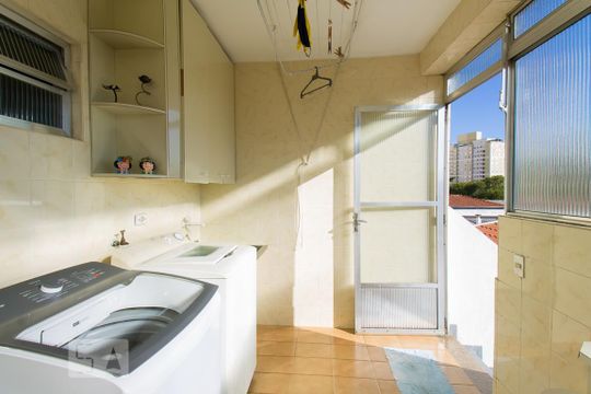 Lavanderia  de casa à venda com 3 quartos, 165m² em Vila Vera, São Paulo