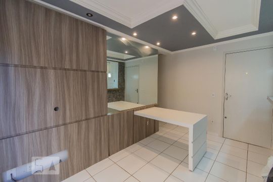 Sala de apartamento à venda com 2 quartos, 70m² em Jardim Santa Lúcia, Campinas