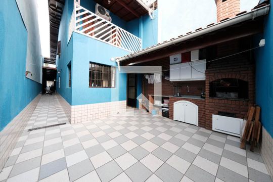 Área externa de casa para alugar com 3 quartos, 143m² em Parque Boturussu, São Paulo