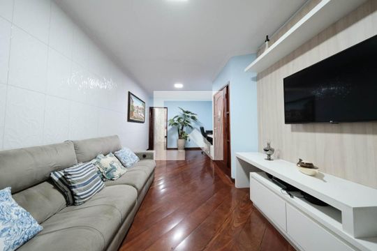 Casa para alugar com 3 quartos, 143m² em Parque Boturussu, São Paulo