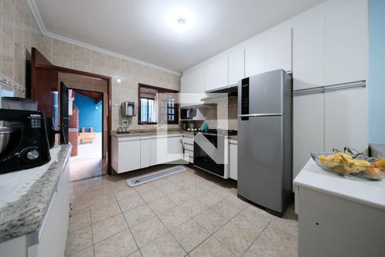 Cozinha de casa para alugar com 3 quartos, 143m² em Parque Boturussu, São Paulo