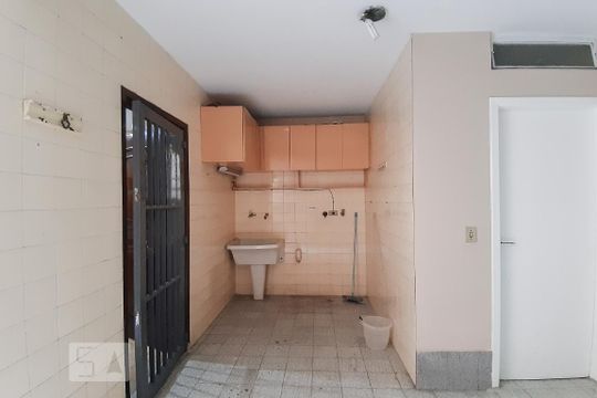 Área de Serviço de casa à venda com 2 quartos, 130m² em Parque Sao Domingos, São Paulo