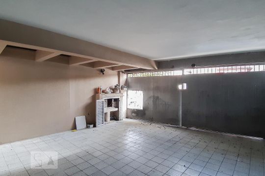 Garagem de casa à venda com 2 quartos, 130m² em Parque Sao Domingos, São Paulo