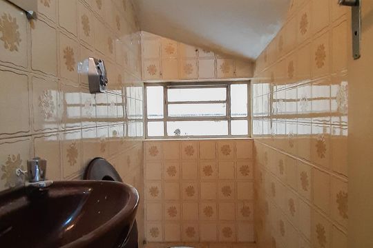Lavabo de casa à venda com 2 quartos, 130m² em Parque Sao Domingos, São Paulo