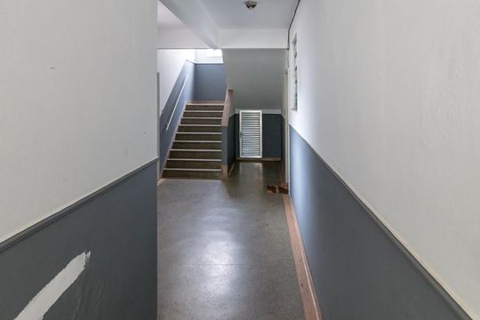 Área comum de acesso de apartamento para alugar com 1 quarto, 50m² em Olaria, Rio de Janeiro