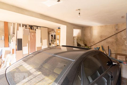 Garagem de casa para alugar com 2 quartos, 380m² em Parque das Nações, Santo André