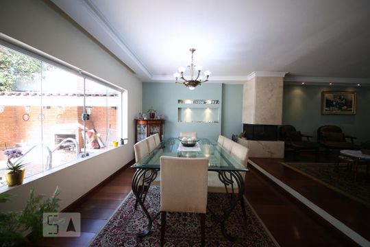Sala de casa à venda com 3 quartos, 350m² em Brooklin Paulista, São Paulo