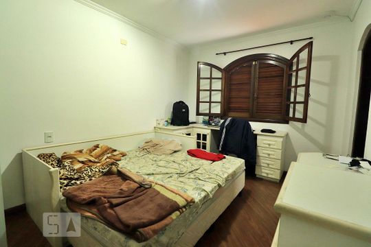 Quarto 1 de casa à venda com 4 quartos, 300m² em Utinga, Santo André