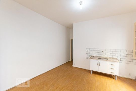 Sala de apartamento à venda com 4 quartos, 140m² em Ingá, Niterói