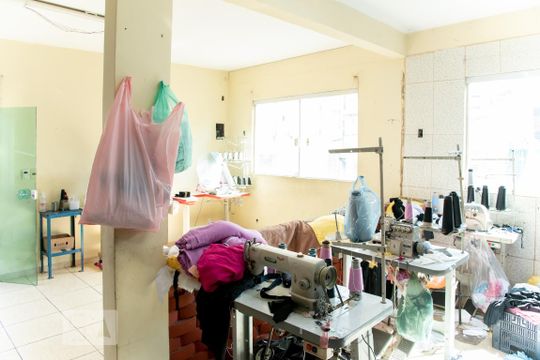 Sala de casa à venda com 2 quartos, 100m² em Jardim Arizona, São Paulo