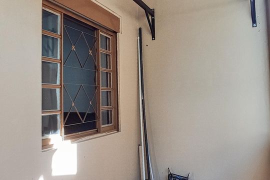 Sacada do Quarto 2 de casa à venda com 4 quartos, 150m² em Menino Deus, Porto Alegre