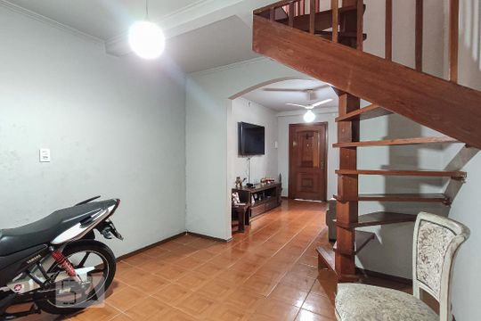 Sala de casa à venda com 4 quartos, 150m² em Menino Deus, Porto Alegre