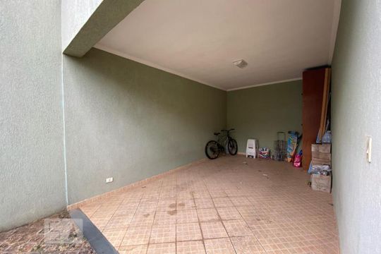 Garagem de casa à venda com 3 quartos, 146m² em Jardim Monte Kemel, São Paulo