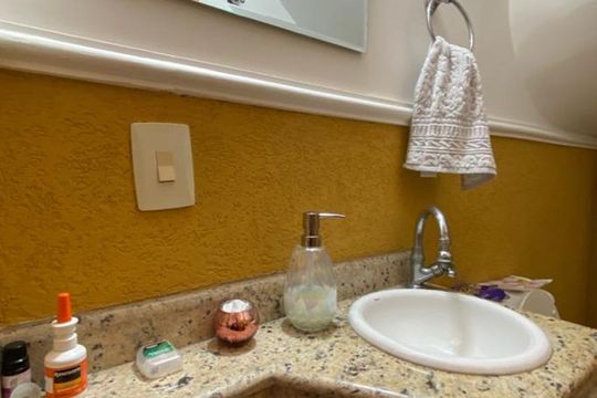 Lavabo de casa à venda com 3 quartos, 146m² em Jardim Monte Kemel, São Paulo