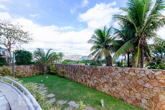 Vista da Varanda da Sala  de apartamento para alugar com 2 quartos, 65m² em Camboinhas, Niterói