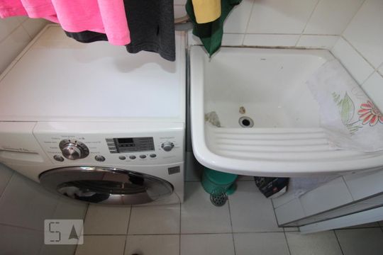 Área serviço de apartamento à venda com 2 quartos, 63m² em Santo Antônio, São Caetano do Sul