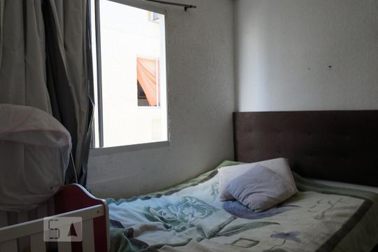 Quarto 1 de apartamento à venda com 2 quartos, 40m² em Cavalhada, Porto Alegre