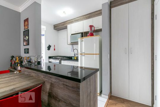 Cozinha de apartamento à venda com 3 quartos, 67m² em Guaiaúna, São Paulo