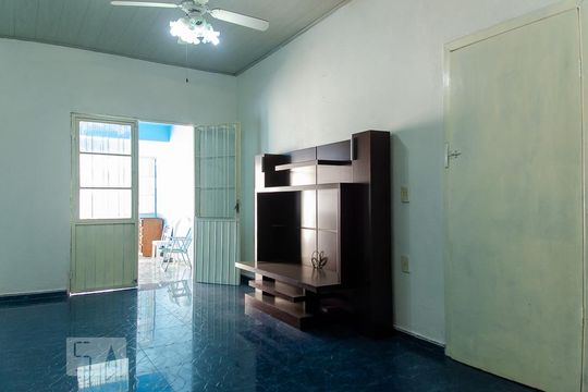 Sala de casa à venda com 3 quartos, 150m² em Rio Branco, Canoas