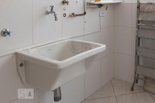 Área de Serviço de apartamento para alugar com 2 quartos, 78m² em Vila Alexandria, São Paulo