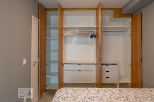 Quarto de apartamento para alugar com 1 quarto, 52m² em Barra Funda, São Paulo