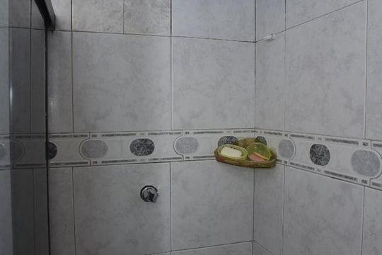Banheiro de casa para alugar com 2 quartos, 225m² em Tanque, Rio de Janeiro