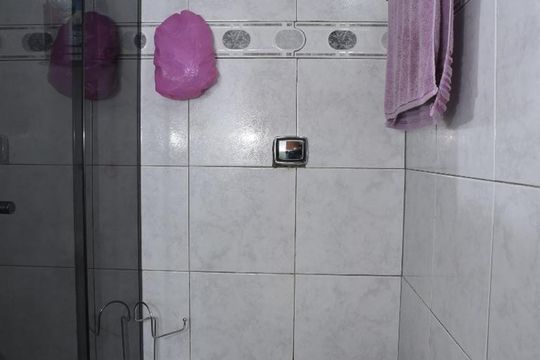 Banheiro de casa para alugar com 2 quartos, 225m² em Tanque, Rio de Janeiro
