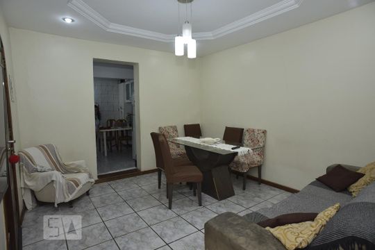 Sala de casa para alugar com 2 quartos, 225m² em Tanque, Rio de Janeiro