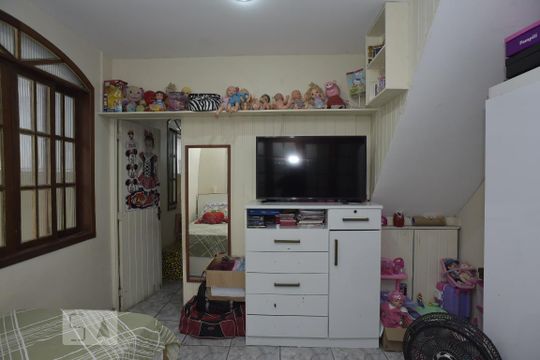 Quarto  de casa para alugar com 2 quartos, 225m² em Tanque, Rio de Janeiro