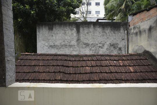 Vista da Suíte de casa para alugar com 2 quartos, 225m² em Tanque, Rio de Janeiro