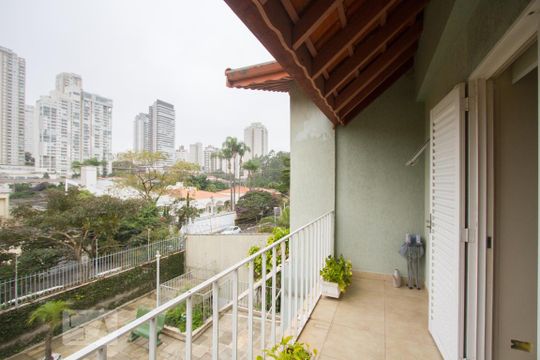 Varanda Suíte 2 de casa à venda com 4 quartos, 464m² em Campo Belo, São Paulo