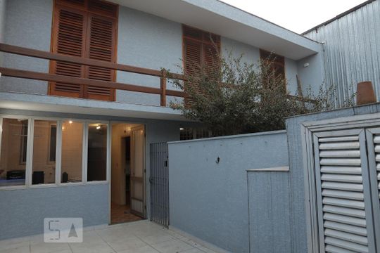 Quintal de casa à venda com 4 quartos, 360m² em Nova Petrópolis, São Bernardo do Campo
