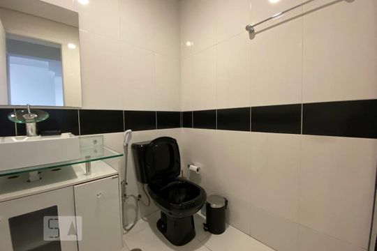 Banheiro de apartamento à venda com 1 quarto, 40m² em Paraíso do Morumbi, São Paulo