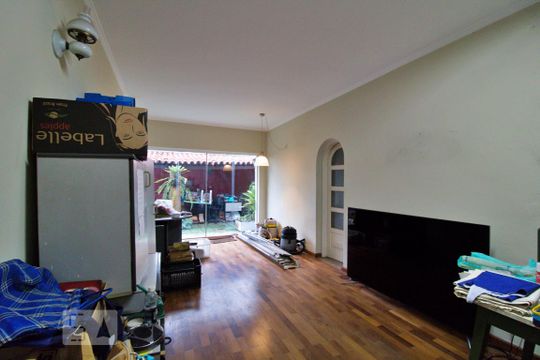 Salão Inferior de casa para alugar com 3 quartos, 350m² em Vila Tramontano, São Paulo