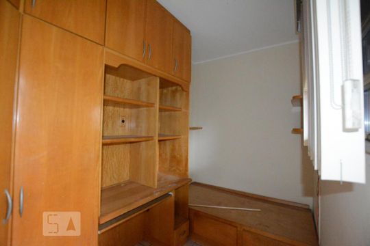 Quarto de Serviço de apartamento para alugar com 2 quartos, 96m² em Vila da Penha, Rio de Janeiro