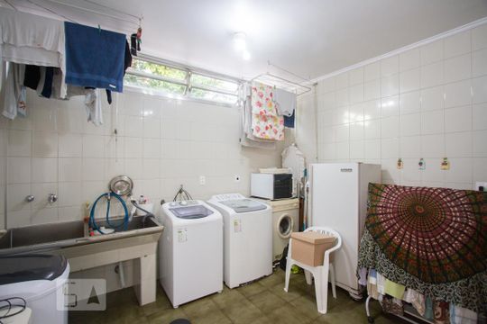 Área de Serviço de casa à venda com 3 quartos, 317m² em Campo Belo, São Paulo