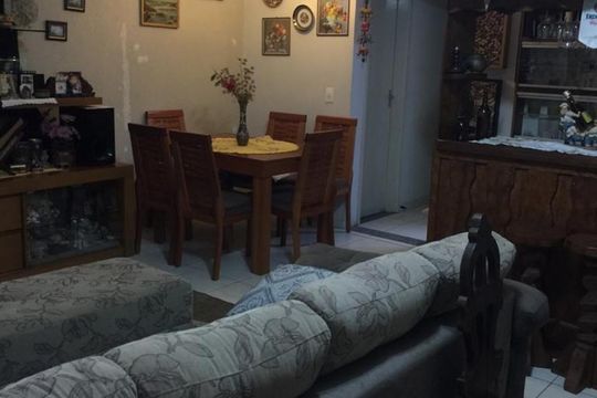 Sala de casa de condomínio à venda com 3 quartos, 110m² em Parque Fongaro, São Paulo