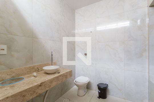 Banheiro de casa para alugar com 2 quartos, 134m² em Vila Nova Conceição, São Paulo